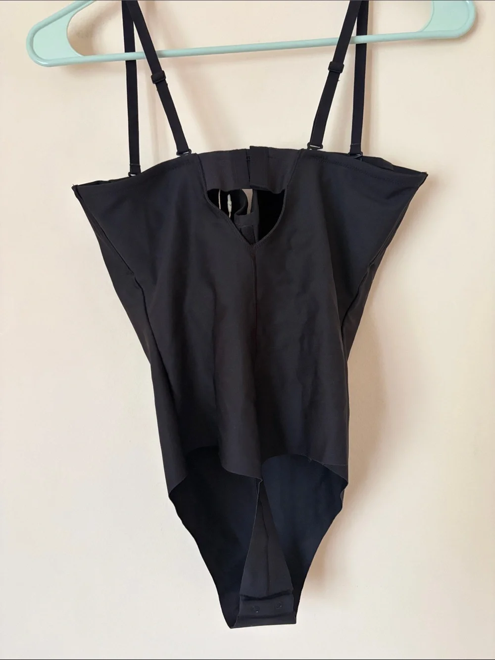 Skims molded underwire bodysuit black